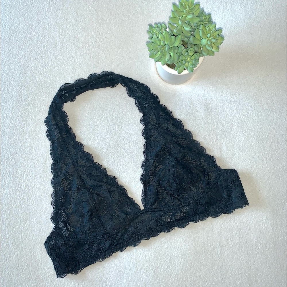 FREE PEOPLE Intimately Free People Galloon Black Lace Halter Bra, EUC worn 2x